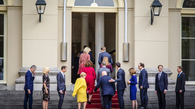 Wie komen er in het nieuwe kabinet? 'Twintig ministers is wel erg veel'