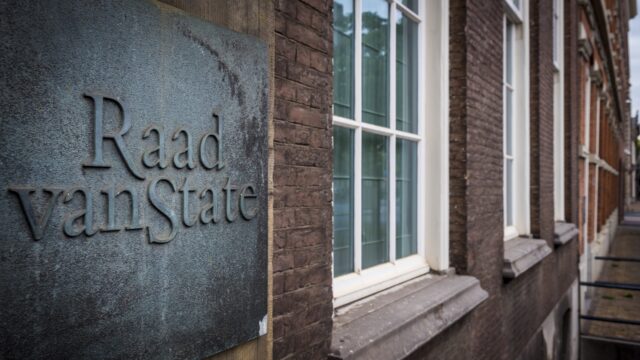 Raad van State zet streep door nareismaatregel: 'Goede dag voor de Nederlandse rechtsstaat'