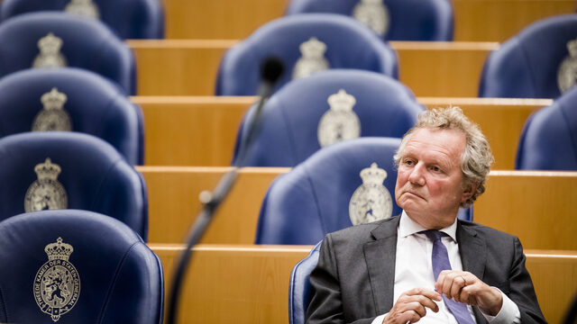 Oud-fractievoorzitter van GroenLinks Bram van Ojik pleit voor verdere fusie met PvdA