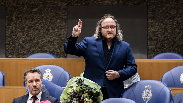 Kamerleden die zich misdragen kunnen nauwelijks worden aangepakt: 'Dan moet je het systeem veranderen'