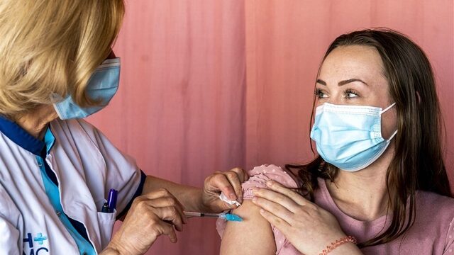 Podcast De Dag: nog één keer alle vaccins op een rijtje