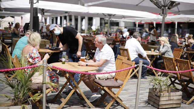 Adviseur WHO: gaspedaal versoepelingen in Nederland te snel ingedrukt