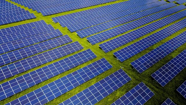 Nieuwe Jortcast: Is de zon de oplossing voor het klimaatprobleem?