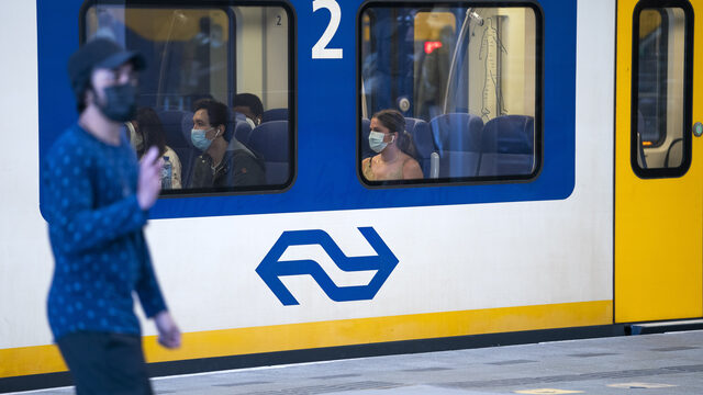 Als het aan de PvdA ligt reizen zwangere mensen in de toekomst eerste klas