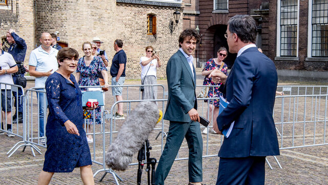 Ed Nijpels over eerder kabinet VVD en PvdA: 'Is dat een pure ramp geweest?'