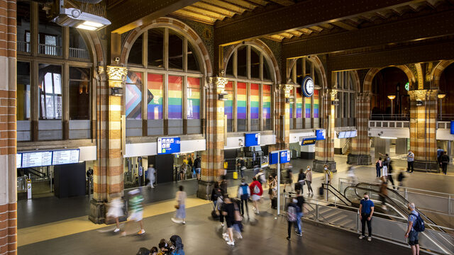 ‘Nederland te laks omgegaan met bijbrengen van homotolerantie aan nieuwkomers’