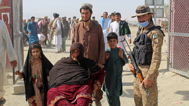 Het is belangrijk om in contact te staan met het nieuwe regime van Afghanistan, of je het nou wil of niet