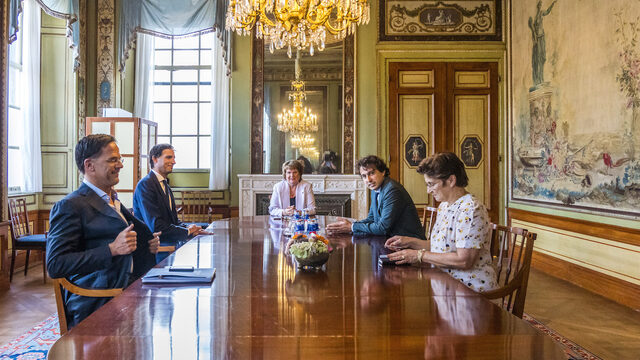 De formatie en de stoelendans van het demissionaire kabinet: 'Prioriteiten liggen verkeerd'
