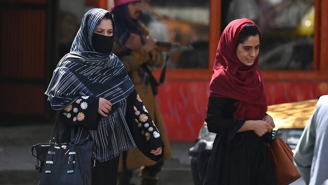 Oud-diplomaat: aantal Afghanistan-evacués kan niet kloppen