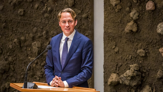 PvdA: geld terug voor alle gedupeerden spaartaks