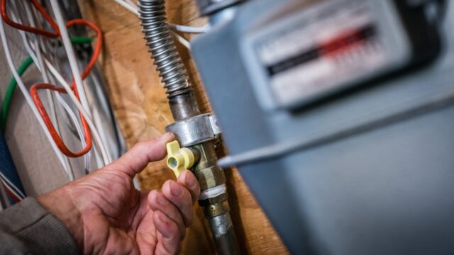 Kabinet gaat mensen helpen die energie niet meer kunnen betalen