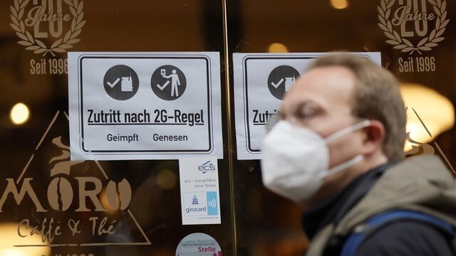 Podcast De Dag: Landen voeren 'vaccinatiedrang' op