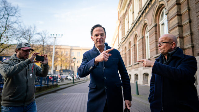 De verlenging: Is het kabinet overvallen door een nieuwe coronagolf?