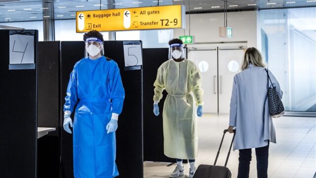 Stand.nl: 'Ook Nederland moet reizigers uit China testen op corona'