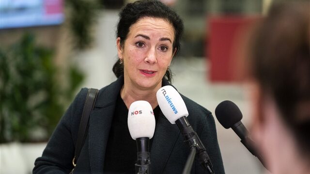Podcast De Dag: Femke Halsema, mikpunt van bier en drek
