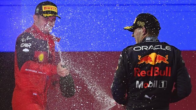 'Het gaat niet lang gezellig blijven tussen Verstappen en Leclerc'