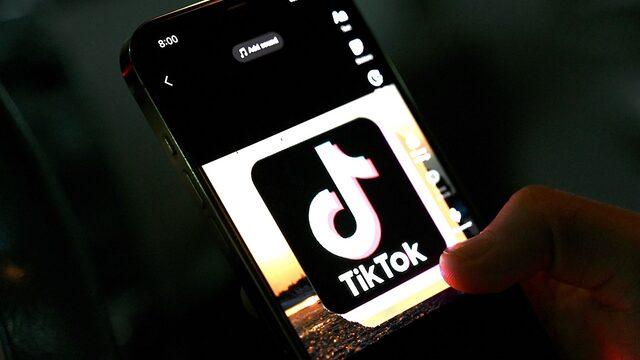 Dat eindeloze gescroll op TikTok en Instagram is zo slecht nog niet