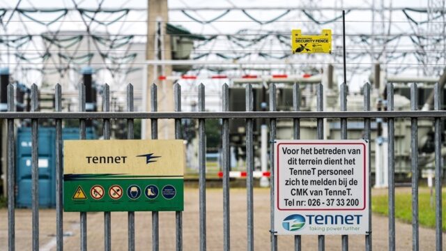 Stand.nl: 'We moeten minder met z'n allen tegelijk op het stroomnet'