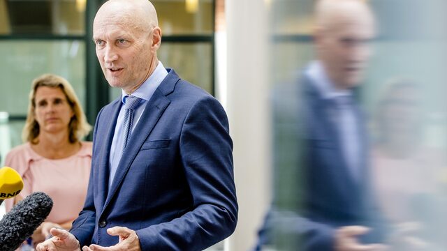 Hoogleraar virologie over nieuwe coronabeleid
