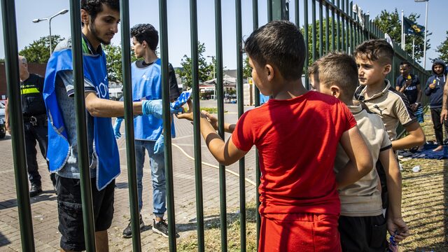 Artsen maken zich zorgen over kinderen in asielopvang: 'We zijn kinderen kwijt'