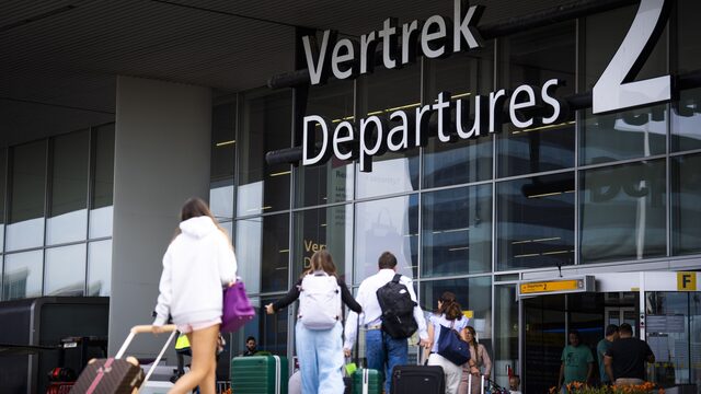 Hoe staat het ervoor op Schiphol? 'De grote bazen doen te weinig hun best om de problemen te tackelen'