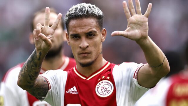 'Ajax moet einzelgänger Antony aan onverstandig Manchester United verkopen'