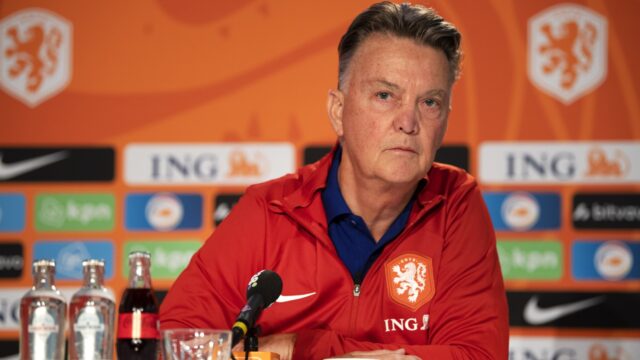 'Van Gaal is behoorlijk onredelijk aan het worden richting journalisten'