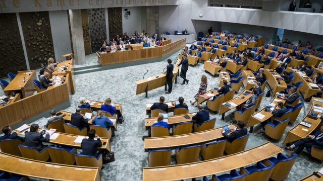 Stand.nl: 'De omgangsvormen in de Tweede Kamer zijn nog steeds beneden alle peil'