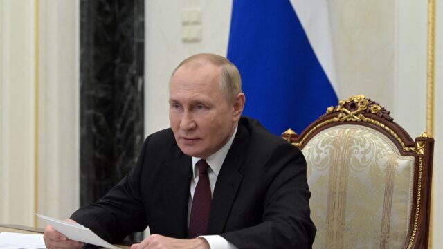 Assistent Secretaris-Generaal NAVO David van Weel: extra waakzaamheid voor Russische nucleaire dreiging
