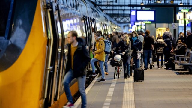 De NS erkent dat afspraken over het vervoeren van reizigers met een beperking niet worden nagekomen