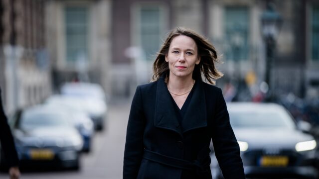 Kabinet voert al langer gesprekken over spanningen ambtenarij en politiek