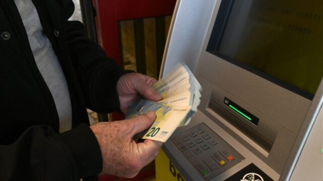 Stand.nl: 'We kunnen prima leven zonder contant geld'