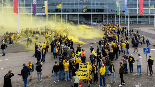 Stand.nl: 'Vitesse hoort thuis in het betaald voetbal'