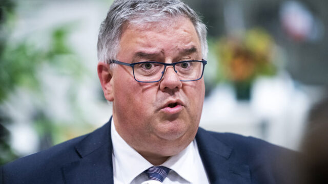 Hubert Bruls: staatssecretaris moet nog wat sleutelen aan nieuwe asielwet