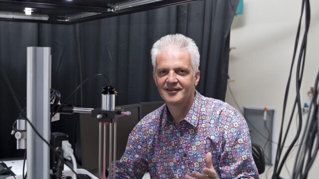 Biofysicus Cees Dekker: 'Het scheppingsverhaal en de oerknal gaan goed samen'
