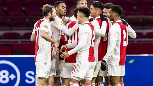 Ajax haalt uit tegen zwalkend Willem II: 5-0