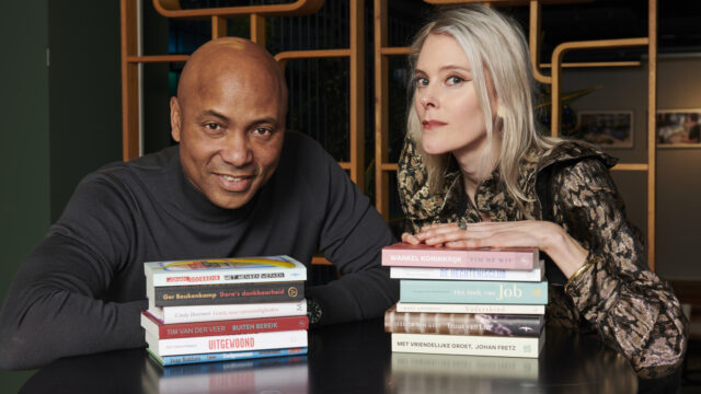 Stem op het NPO Radio 1 Non-Fictie Boek van het Jaar 2022 en maak kans op het winnende boek