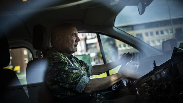 Dagje mee met de asieltaxi? 'Een emotionele rollercoaster'