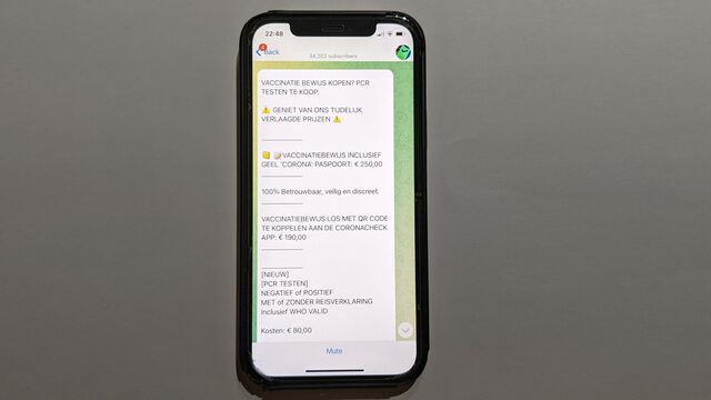 Valse QR-codes voor vaccinatiebewijzen via GGD-medewerkers te koop op social media