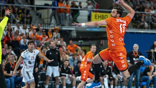 Handballers verzuimen te stunten