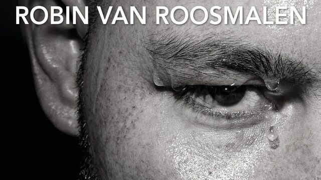 Hoe ex-kickbokskampioen Robin van Roosmalen het leven weer oppakte na een zwaar auto-ongeluk