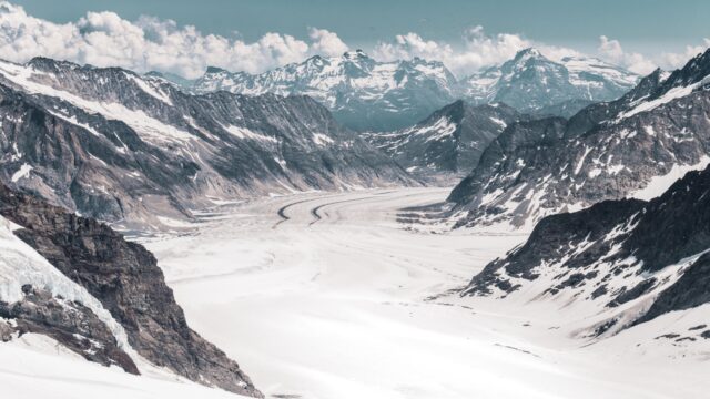 Gletsjers in de Alpen smelten harder dan gedacht: 'Meer dan de helft van het ijs is verdwenen'