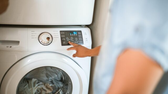 Zo verminder je vrijkomen microplastics in de wasmachine