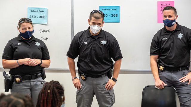 In Salt Lake City poetst de politie haar imago op met een potje voetbal