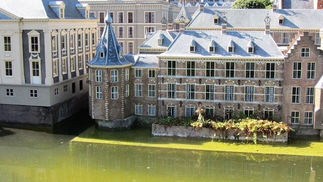 De Overdracht deel 1: 'Belangrijke lobbyisten hebben prinsen- en prinsessengedrag'