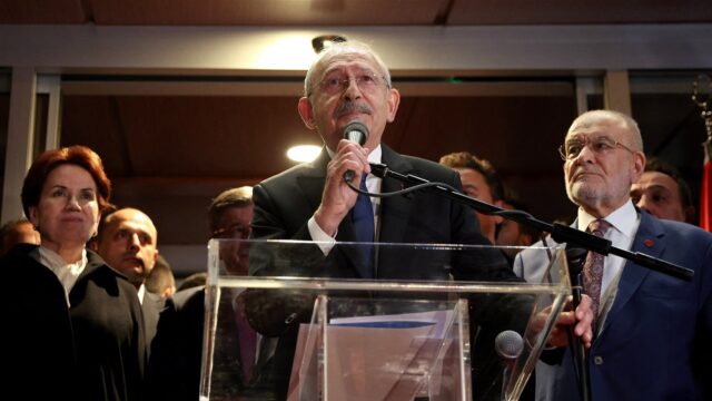 Aardbeving of niet, de Turkse verkiezingscampagne is al losgebarsten