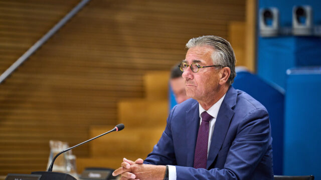 Voorman Bouwend Nederland Maxime Verhagen: woonagenda Hugo de Jonge in gevaar