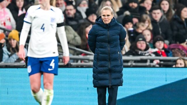 Stand.nl: 'Het is tijd voor een vrouwelijke coach in het betaald mannenvoetbal'