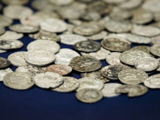 Zilver stoot goud van de troon: 'Zilverprijs ligt historisch hoog'