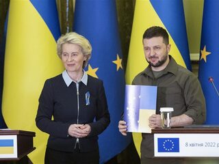 Stand.nl: 'Von der Leyen biedt Oekraïne valse hoop'